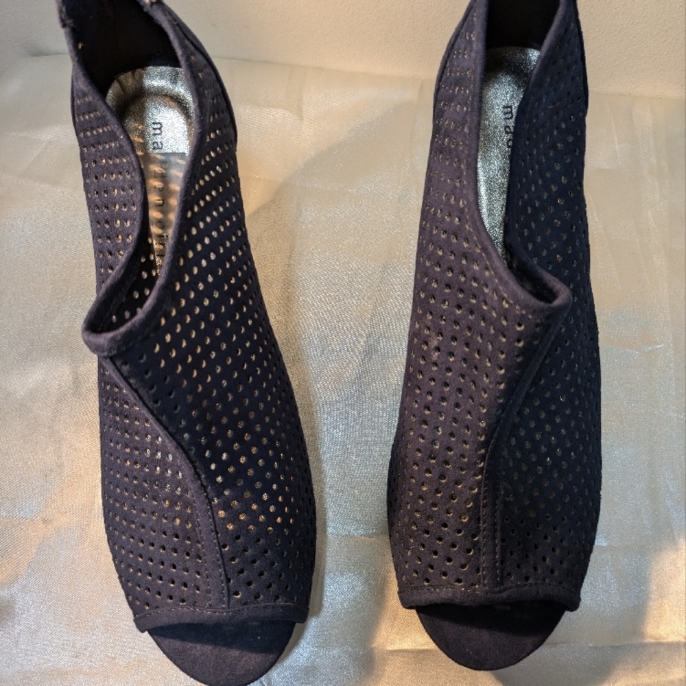 Madden Girl Navy Peep Toe Booties